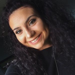 Meet your Posher, Mackenzie